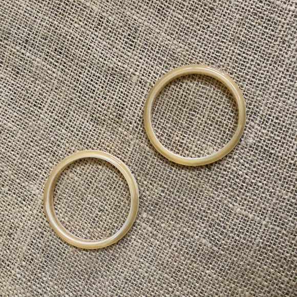 ZENZll Studded Rebel Bangle Bracelet Creamy Marbled Beige Resin 2 Bangles - Picture 4 of 8